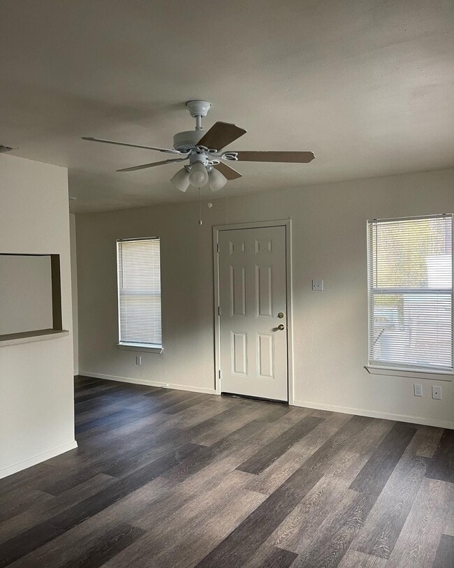 5408 McCullough Ave in Olmos Park, TX - Building Photo - Building Photo