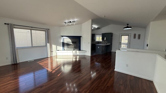 4100 Scenic View Dr in Anchorage, AK - Building Photo - Building Photo