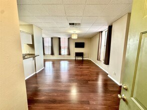 801 6th St N in Texas City, TX - Building Photo - Building Photo