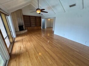 8908 Viking Dr in Austin, TX - Building Photo - Building Photo