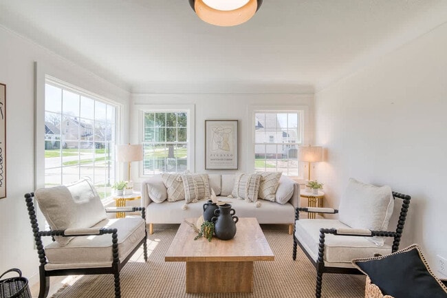 property at 2716 Lincoln Ave