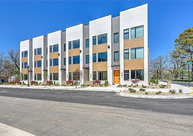 property at 237 SE 7th St