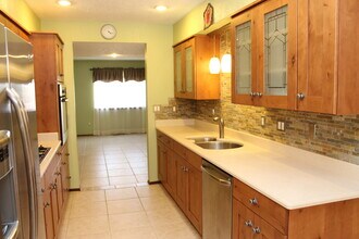 2750 La Silla Dorada in Santa Fe, NM - Building Photo - Building Photo