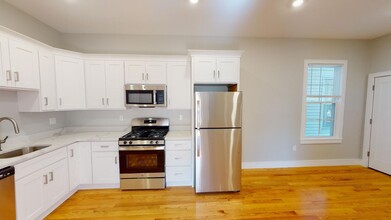 1619 Tremont St, Unit 2 in Boston, MA - Building Photo - Building Photo