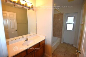 4893 Abaco Dr in Tavares, FL - Building Photo - Building Photo