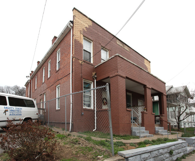 809-811 Bigley Ave in Charleston, WV - Building Photo - Building Photo