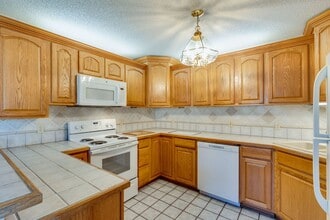 3542 S Bonn St in Wichita, KS - Building Photo - Building Photo