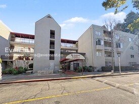 3173 Wayside Plaza in Walnut Creek, CA - Building Photo