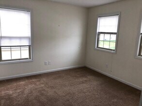 337 Oxford Cir in Richmond, KY - Building Photo - Building Photo