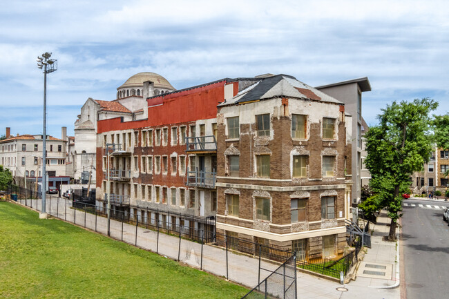 Columbia Heights in Washington, DC - Building Photo - Building Photo