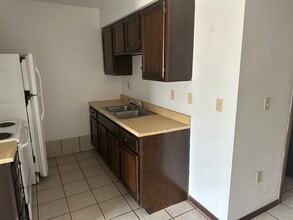 1003 Lakeshore Dr, Unit 1009 in Pioneer, OH - Foto de edificio - Building Photo