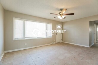 11313 Bristol Terrace in Kansas City, MO - Building Photo - Building Photo