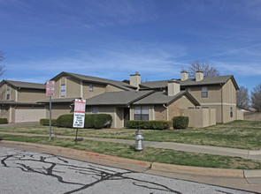 Cedar Ridge Townhomes in Arlington, TX - Building Photo - Building Photo