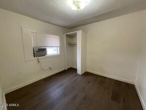 4301 S 7th Ave-Unit -7 in Phoenix, AZ - Building Photo - Building Photo