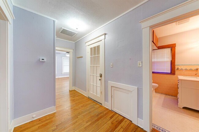 1 Avondale St in Houston, TX - Building Photo - Building Photo