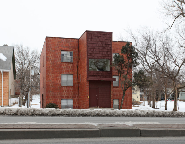 Vinewood House in Kansas City, MO - Foto de edificio - Building Photo