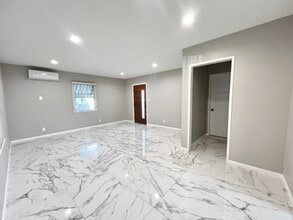 7445 Penfield Ave in Winnetka, CA - Building Photo - Building Photo