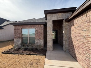 409 Essex Ln in Wolfforth, TX - Building Photo - Building Photo