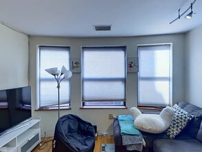 111 Gainsborough St, Unit 205 in Boston, MA - Building Photo - Building Photo