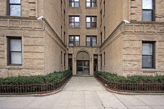 615 Fort Washington Avenue in New York, NY - Building Photo - Building Photo