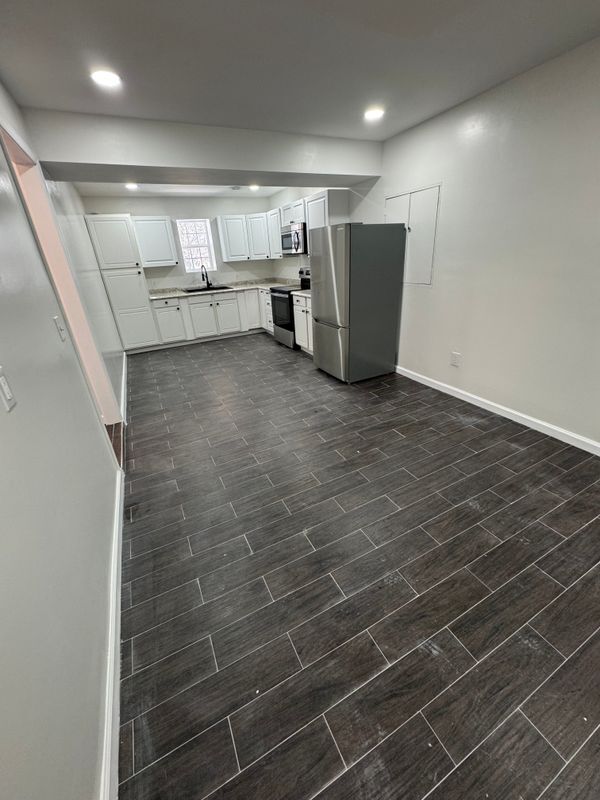 property at 94 Longwood Dr
