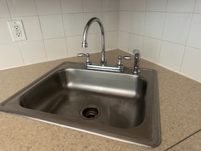 6114 Palisade Ave, Unit 303 in West New York, NJ - Building Photo - Building Photo