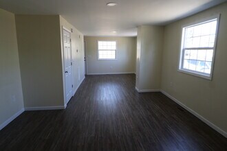 833 Dale St in Kingsport, TN - Foto de edificio - Building Photo