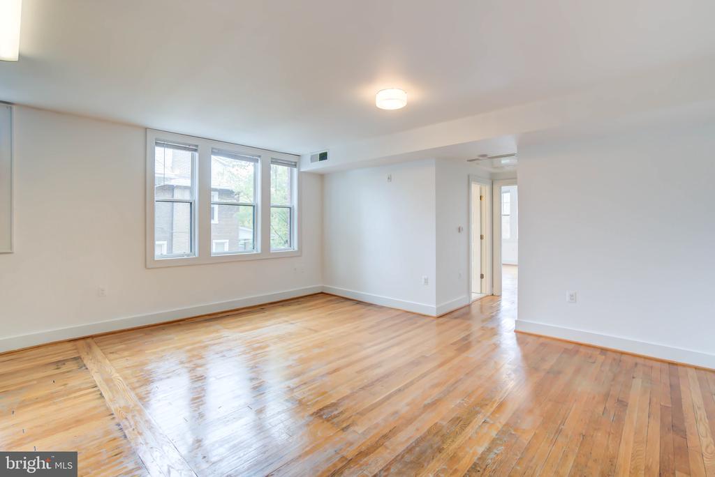 1575 Spring Pl NW in Washington, DC - Building Photo