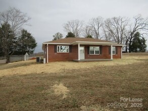 7510 Palm Tree Church Rd in Vale, NC - Building Photo - Building Photo