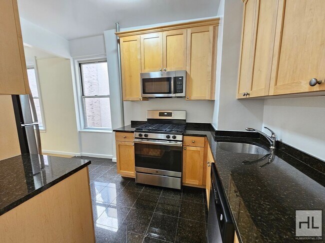 Amazing Studio in Greenwich Village in New York, NY - Building Photo - Building Photo