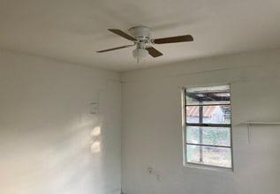 904 Lucas in Pharr, TX - Building Photo - Building Photo
