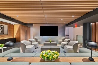 110 Barrow St in New York, NY - Building Photo - Building Photo