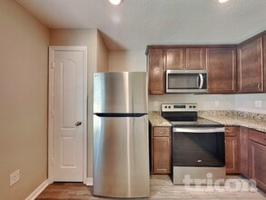 42 Rickenbacker Dr in Palm Coast, FL - Building Photo - Building Photo