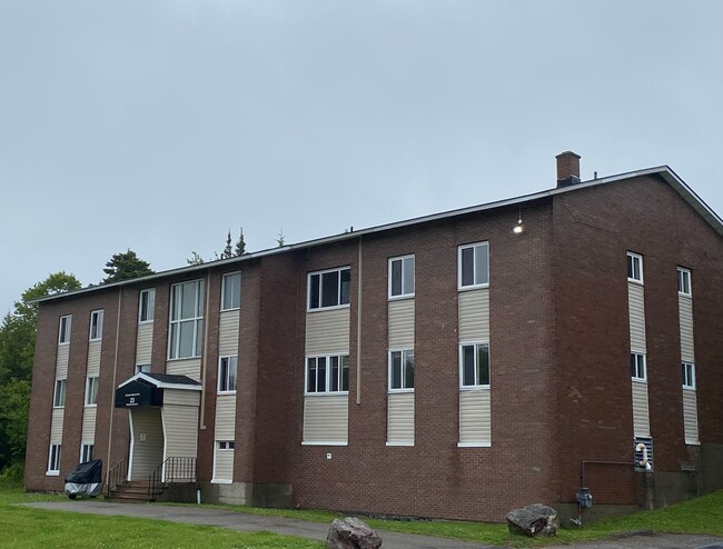 23 Reading Crescent in Saint John, NB - Building Photo - Building Photo