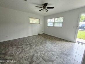603 Magnolia Ave in Crescent City, FL - Building Photo - Building Photo