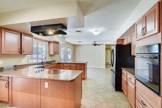 1505 Strong Dr in Las Vegas, NV - Building Photo - Building Photo