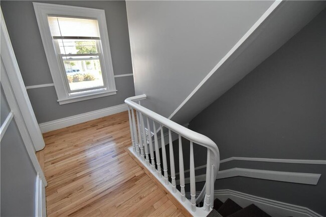 20 Summer St-Unit -3 in Westerly, RI - Building Photo - Building Photo