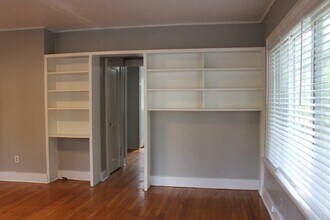 927 S Flood Ave in Norman, OK - Building Photo - Building Photo