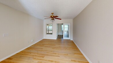 5 Ryland Pl in Palm Coast, FL - Building Photo - Building Photo