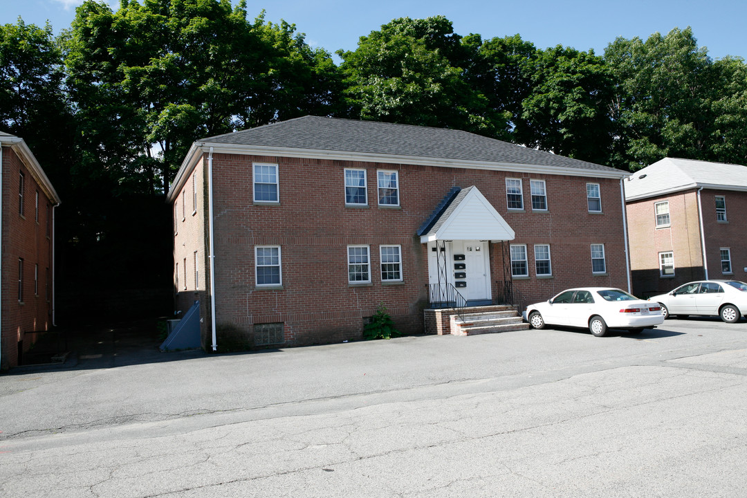 28 Aldrich Rd in Watertown, MA - Foto de edificio