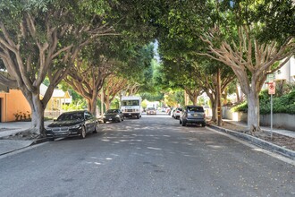 Pacific Apartments in Santa Monica, CA - Building Photo - Building Photo