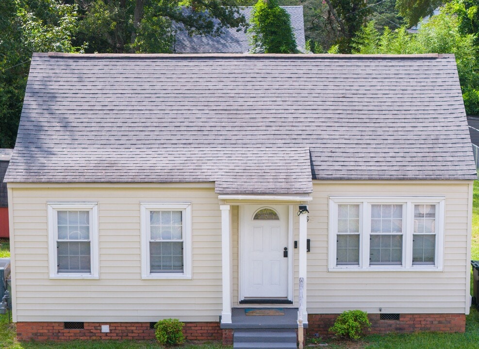 915 Anarine Rd in Fayetteville, NC - Building Photo