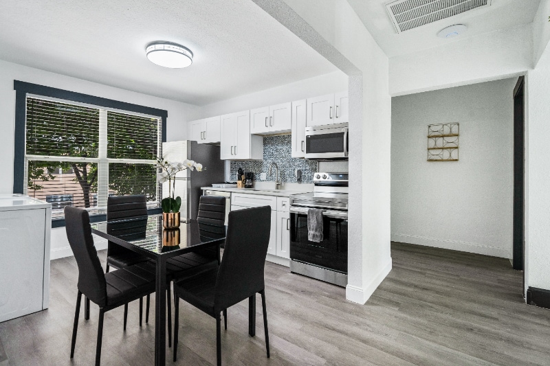 209 W Gladys St in Tampa, FL - Building Photo