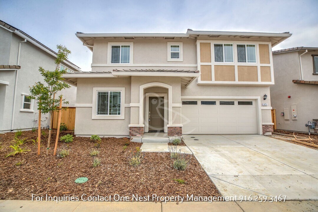 3171 Declaration Ave in Lincoln, CA - Building Photo