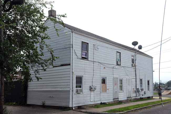 4 Adeline St in Trenton, NJ - Foto de edificio - Building Photo