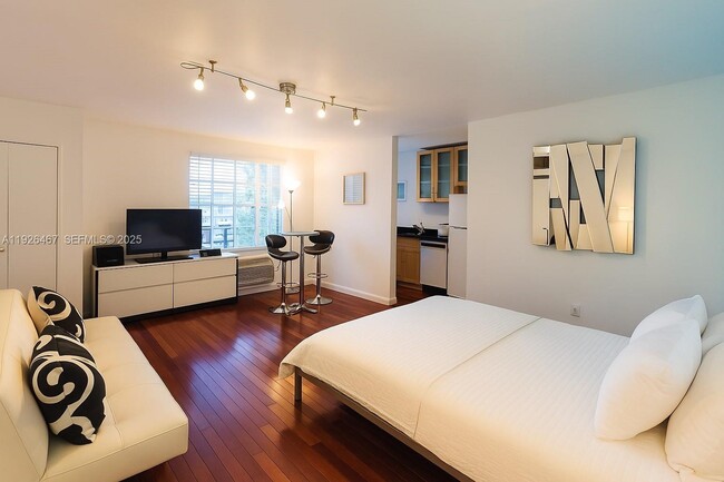 property at 420 15th St