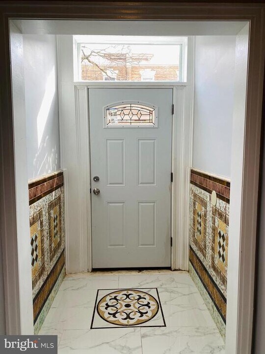 1810 S 17th St in Philadelphia, PA - Building Photo