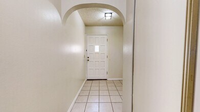831 Shady Oak Dr in Santa Rosa, CA - Building Photo - Building Photo
