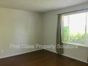 2807 S Estate Dr in El Reno, OK - Building Photo - Building Photo