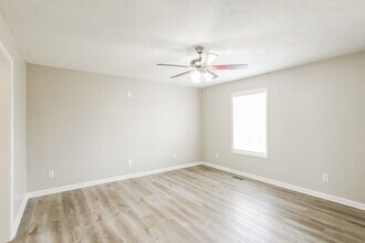 1995 Bolden Dr in Murfreesboro, TN - Building Photo - Building Photo